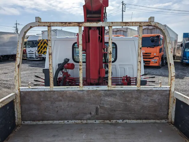 いすゞ エルフ TPG-NKR85AR(2WD)の写真12