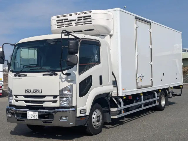 いすゞ フォワード 2PG-FRR90T2(2WD)の写真1