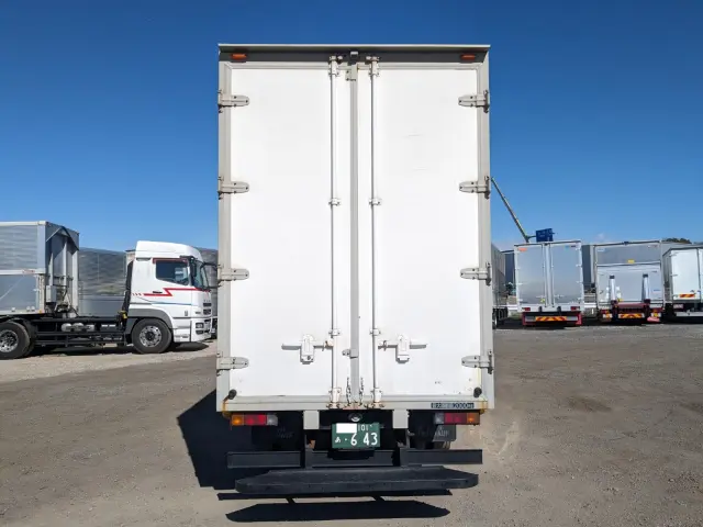 三菱 キャンター TPG-FEA20(2WD)の写真6