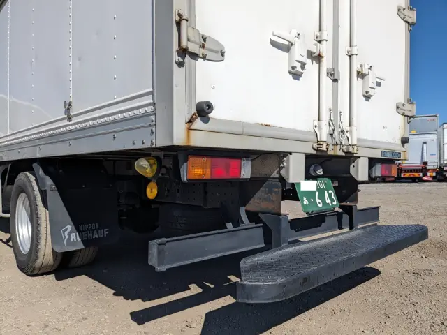 三菱 キャンター TPG-FEA20(2WD)の写真8