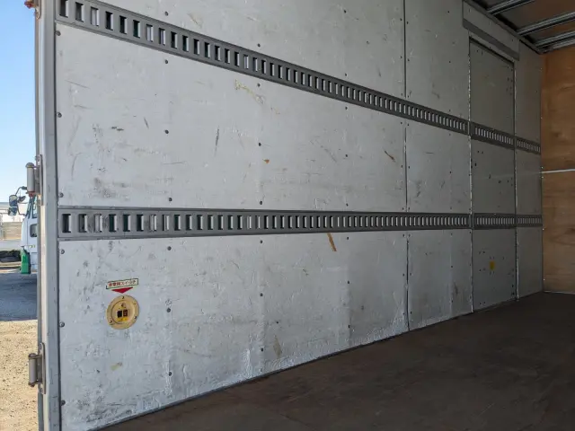 三菱 キャンター TPG-FEA20(2WD)の写真19