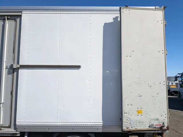 三菱 キャンター TPG-FEA20(2WD)の写真20