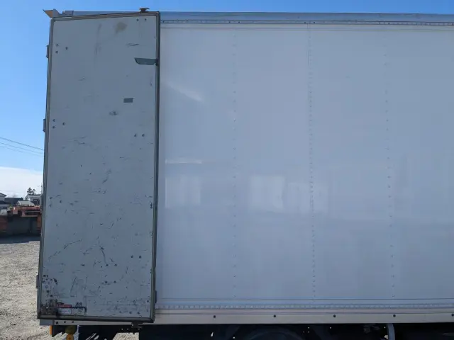 三菱 キャンター TPG-FEA20(2WD)の写真28
