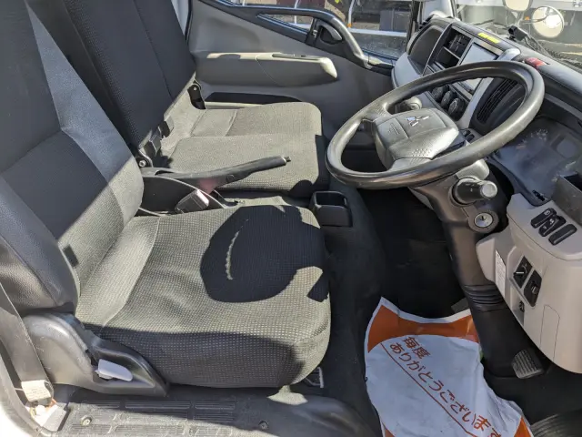 三菱 キャンター TPG-FEA20(2WD)の写真33