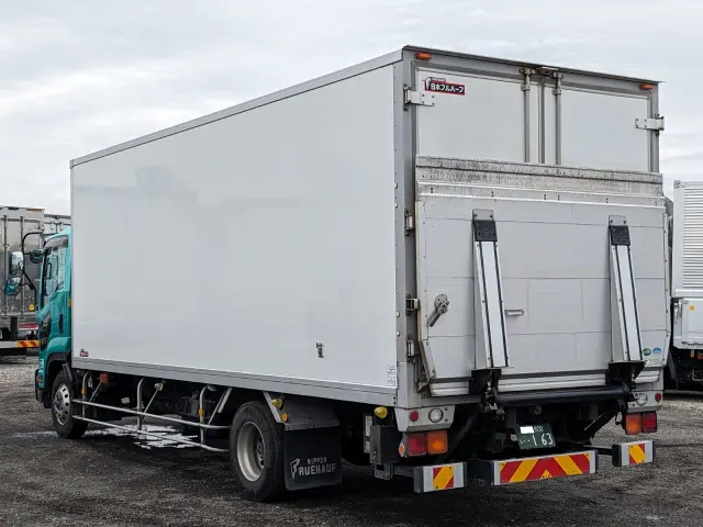 いすゞ フォワード TKG-FRR90S2(2WD)の写真4