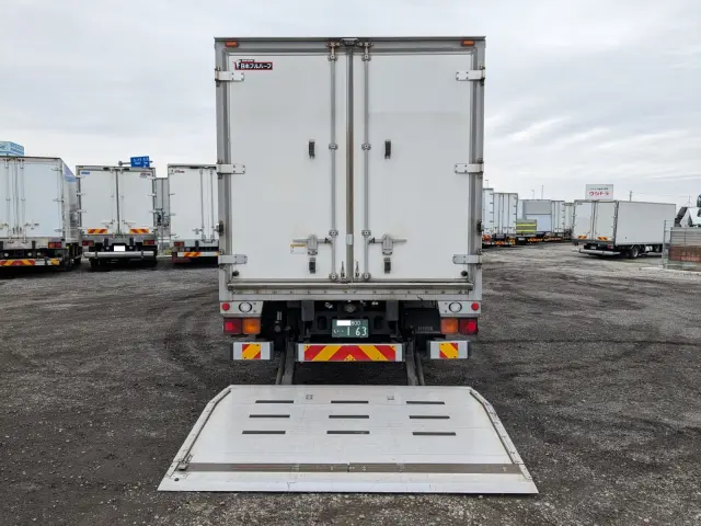 いすゞ フォワード TKG-FRR90S2(2WD)の写真11