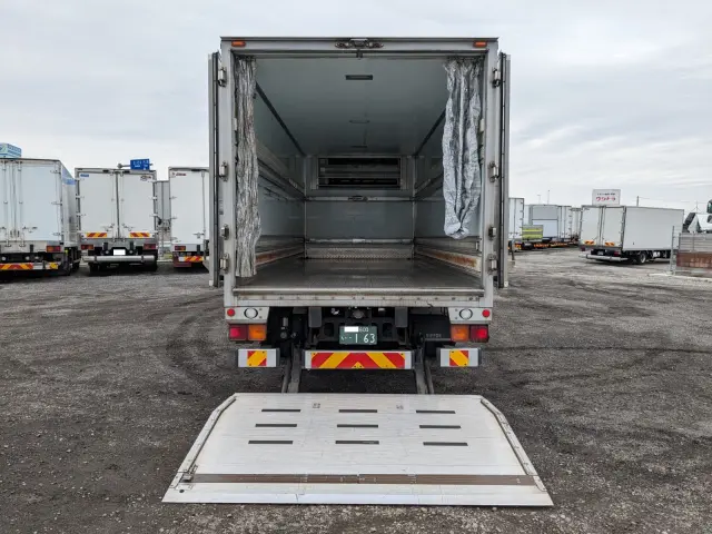 いすゞ フォワード TKG-FRR90S2(2WD)の写真12