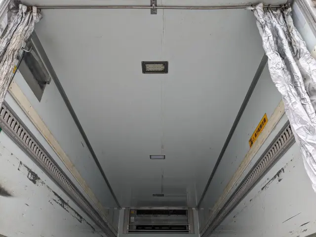 いすゞ フォワード TKG-FRR90S2(2WD)の写真19