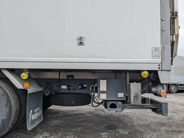 いすゞ フォワード TKG-FRR90S2(2WD)の写真28