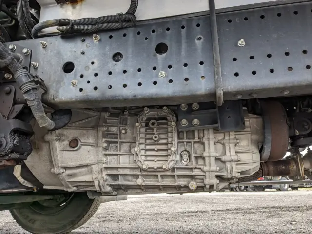 いすゞ フォワード TKG-FRR90S2(2WD)の写真31