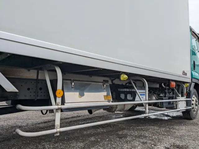 いすゞ フォワード TKG-FRR90S2(2WD)の写真38