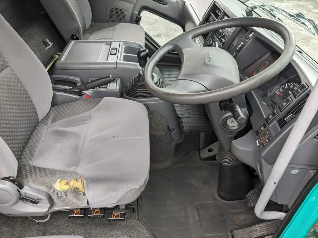 いすゞ フォワード TKG-FRR90S2(2WD)の写真39