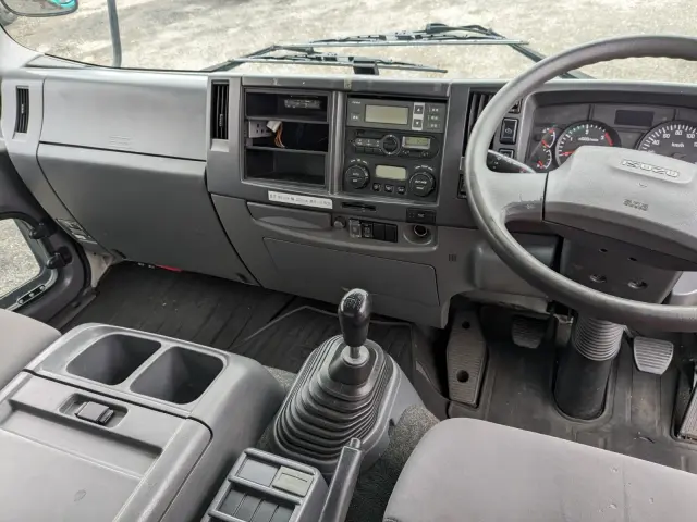 いすゞ フォワード TKG-FRR90S2(2WD)の写真42