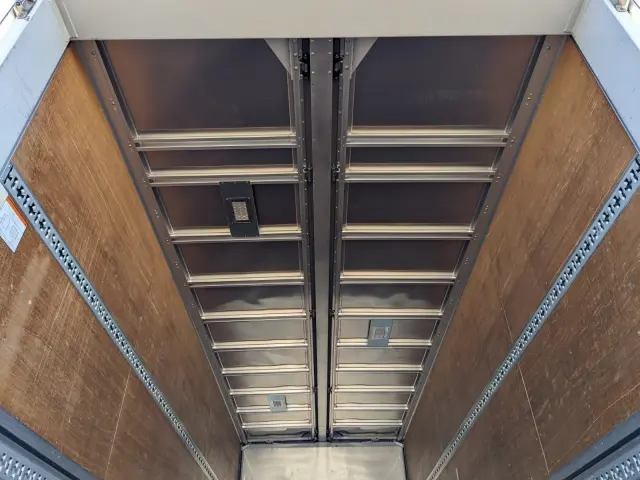 UD コンドル TKG-MK38L(2WD)の写真13