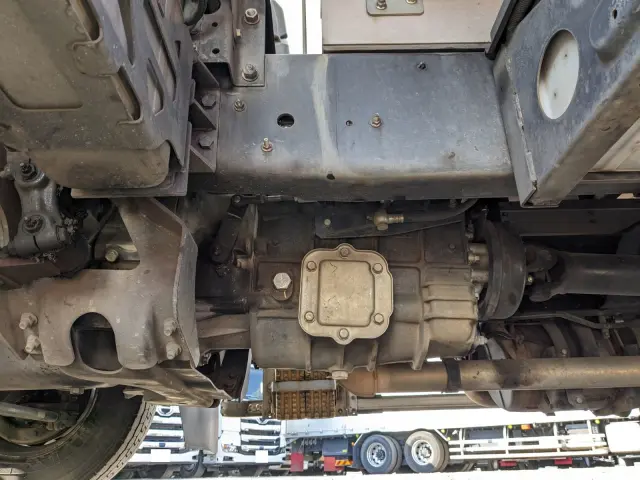 UD コンドル TKG-MK38L(2WD)の写真24