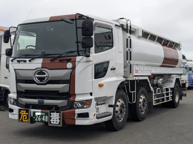 日野 プロフィア 2DG-FN1AJG(6x2)の写真1