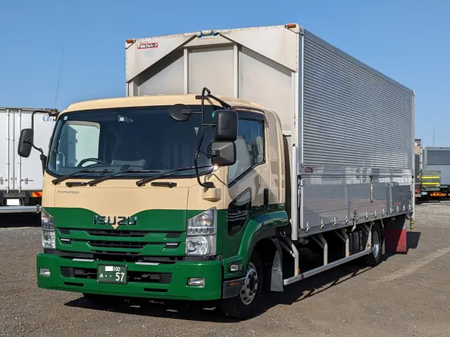 いすゞ フォワード TKG-FRR90S2(2WD)の写真1