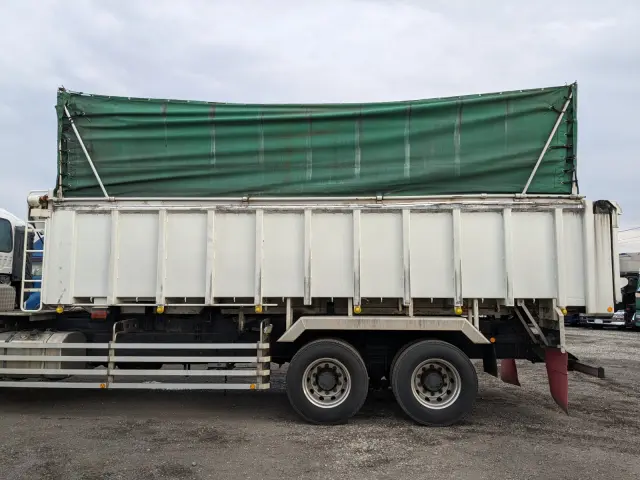 いすゞ ギガ QPG-CYZ77B(6x4)の写真21