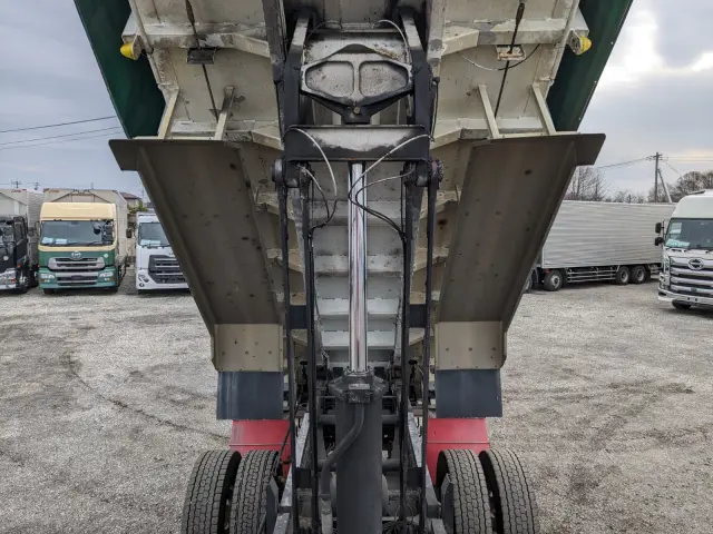 いすゞ ギガ QPG-CYZ77B(6x4)の写真35