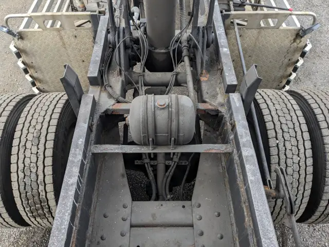 いすゞ ギガ QPG-CYZ77B(6x4)の写真37