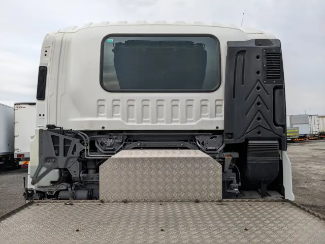 いすゞ ギガ QPG-CYZ77B(6x4)の写真39