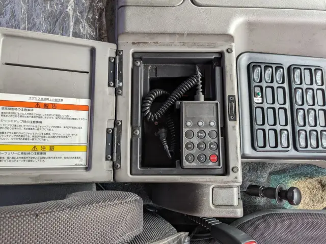 三菱 スーパーグレート QPG-FS64VZ(8x4)の写真37