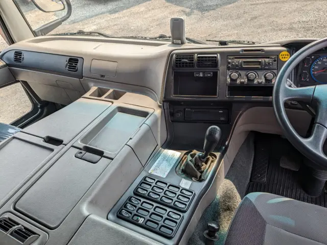 三菱 スーパーグレート QPG-FS64VZ(8x4)の写真39