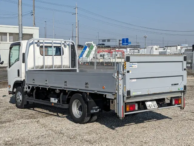 いすゞ エルフ 2RG-NNS88AN(4WD)の写真6