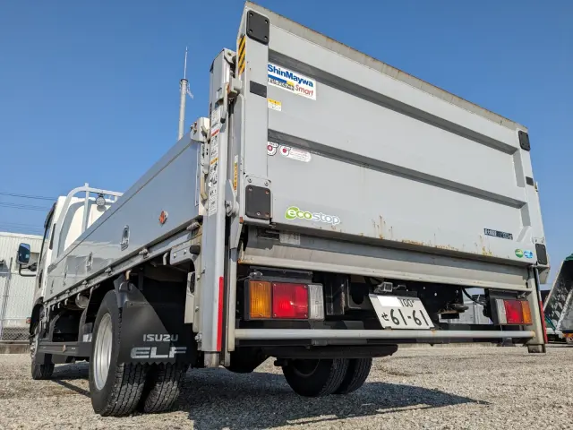 いすゞ エルフ 2RG-NNS88AN(4WD)の写真7