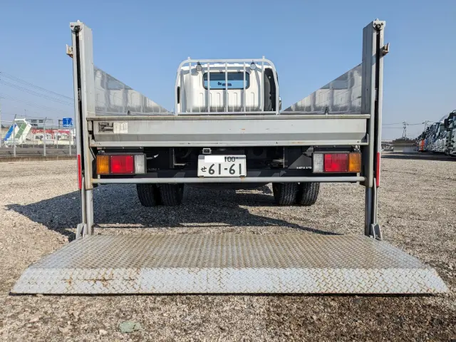 いすゞ エルフ 2RG-NNS88AN(4WD)の写真11