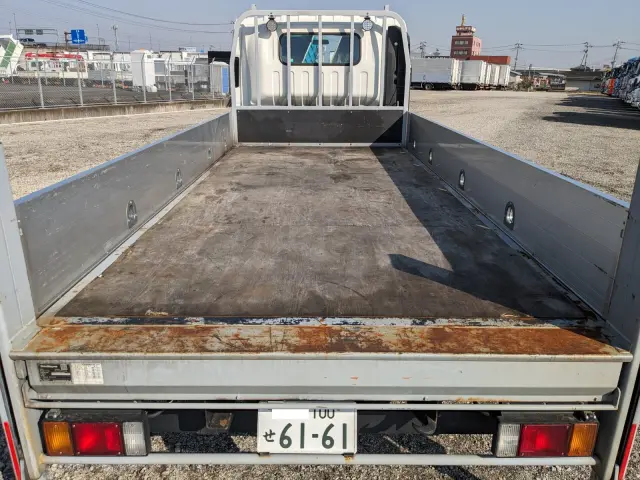 いすゞ エルフ 2RG-NNS88AN(4WD)の写真13