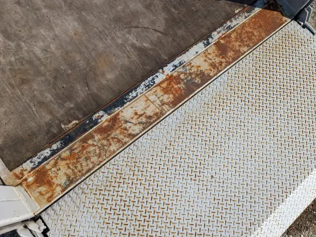 いすゞ エルフ 2RG-NNS88AN(4WD)の写真14