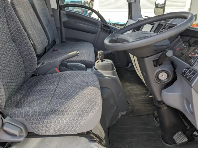 いすゞ エルフ 2RG-NNS88AN(4WD)の写真27