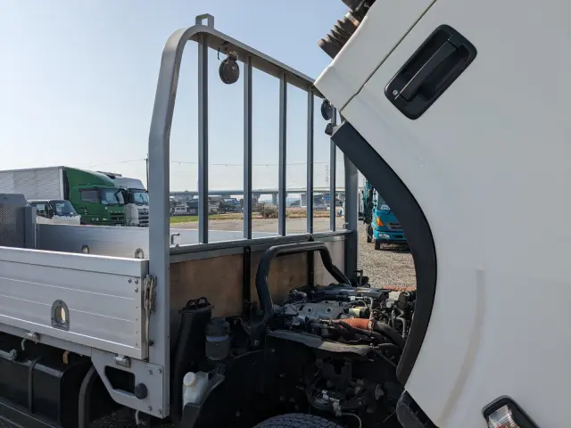 いすゞ エルフ 2RG-NNS88AN(4WD)の写真37