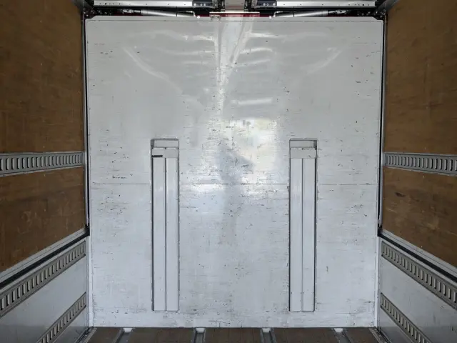 ＵＤ クオン 2PG-CG5CA(8x4)の写真18