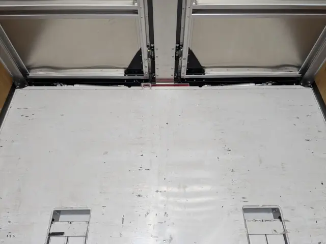 ＵＤ クオン 2PG-CG5CA(8x4)の写真19