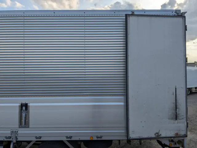 日野 レンジャー TKG-FD7JMAA(2WD)の写真20