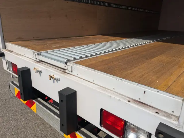 日野 レンジャー 2KG-FD2ABG(2WD)の写真10