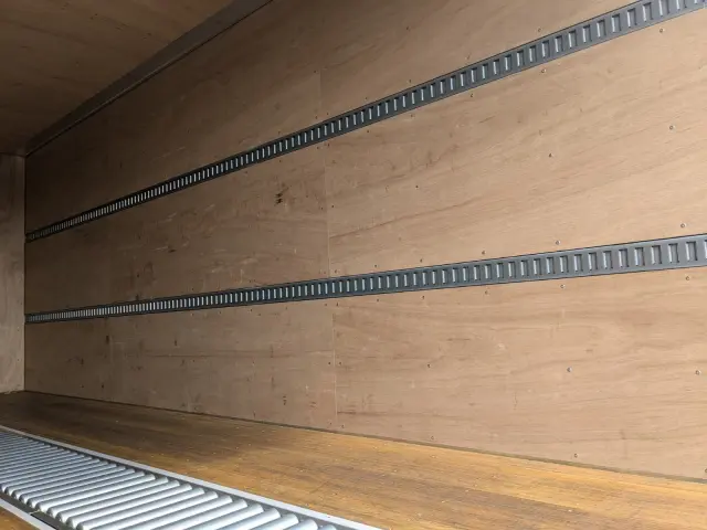 日野 レンジャー 2KG-FD2ABG(2WD)の写真11