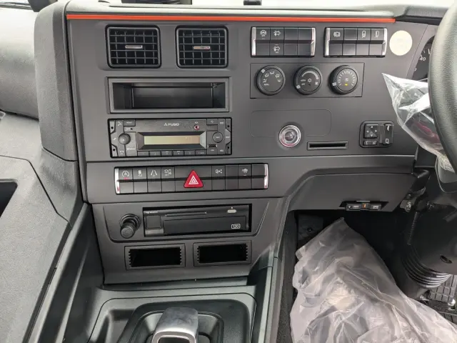 三菱 スーパーグレート 2RG-FP84VD(2WD)の写真23