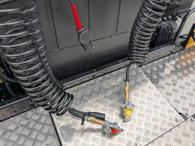 三菱 スーパーグレート 2RG-FP84VDR(2WD)の写真18