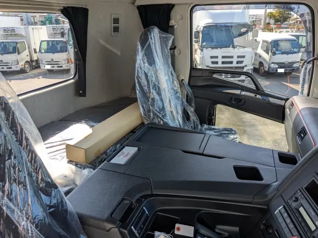 三菱 スーパーグレート 2RG-FP84VDR(2WD)の写真21