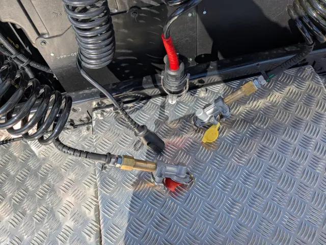 三菱 スーパーグレート 2RG-FP84VDR(2WD)の写真18