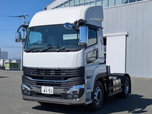 三菱 スーパーグレート 2RG-FP84VDR(2WD)の写真1