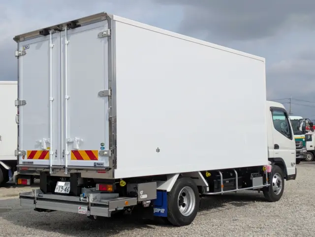 三菱 キャンター 2RG-FEB80(2WD)の写真9