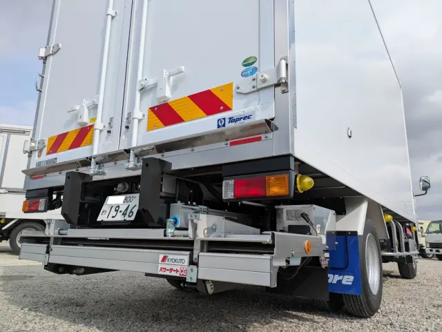 三菱 キャンター 2RG-FEB80(2WD)の写真10