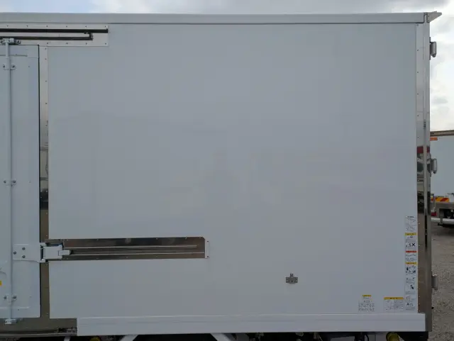 三菱 キャンター 2RG-FEB80(2WD)の写真24