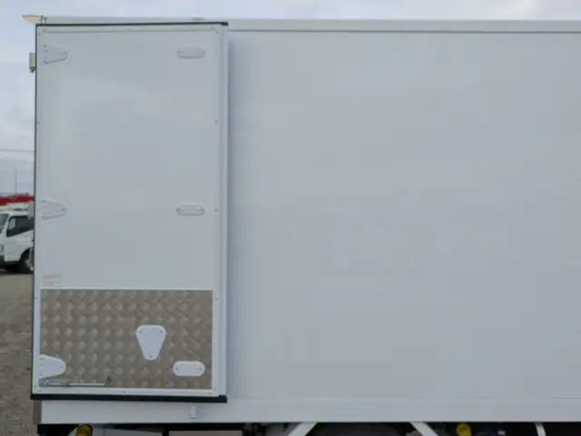 三菱 キャンター 2RG-FEB80(2WD)の写真33