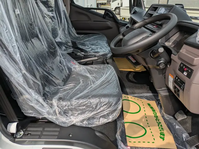 三菱 キャンター 2RG-FEB80(2WD)の写真39