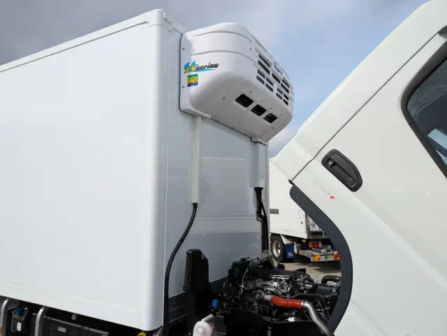 三菱 キャンター 2RG-FEB80(2WD)の写真50